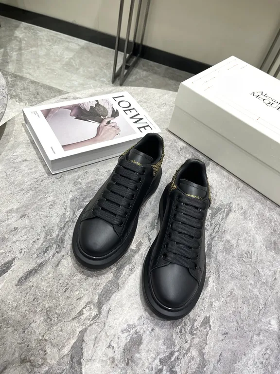 Alexander McQueen Shoe 